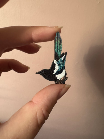 Wooden Magpie Magnets Set and Individuals