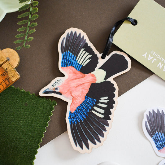 Jay wooden decoration